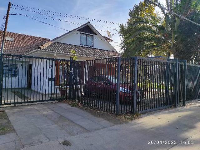 Arriendo casa 2 pisos