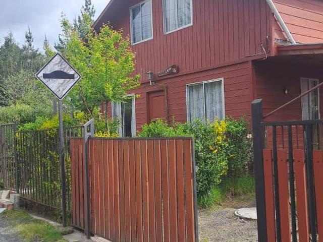 ARRIENDO CASA 2 PISOS AMOBLADA, 3 DORM. 2 BAÑOS, COCHERA