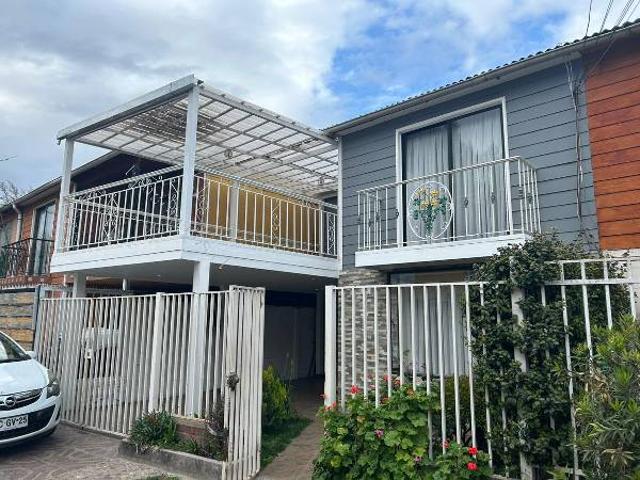 Arriendo Casa 2 Pisos, Pje Cerrado, Peñaflor