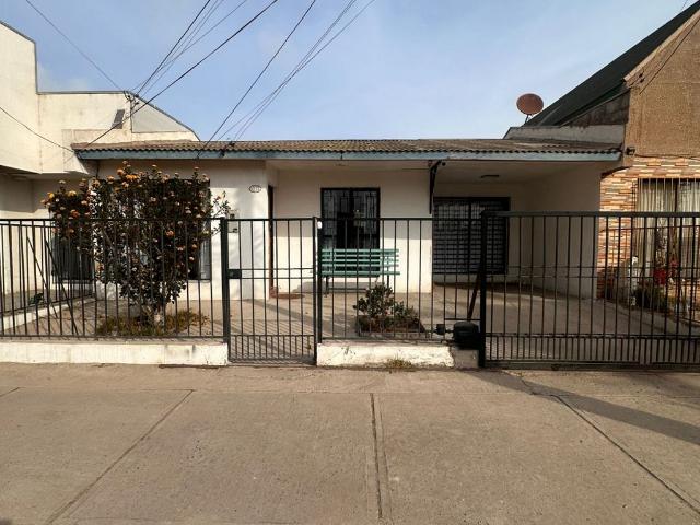 ARRIENDO CASA 2HAB 2BA LA SERENA