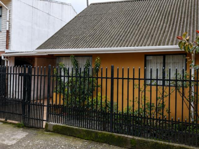 ARRIENDO CASA 3 DORMITORIOS 1 BAÑO