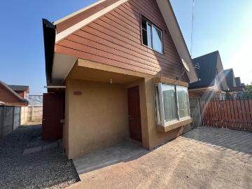 Arriendo casa 3 dormitorios, 2 baños, estacionamiento, sector camino a las Mariposas detras centro comercial
