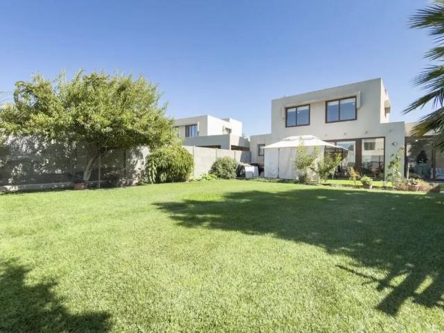 Arriendo Casa 3h 3b Mas Servicio, Sala De Estar