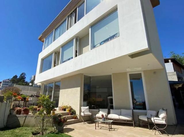 Arriendo casa 4 dorm. la coruña, altos de viña del mar