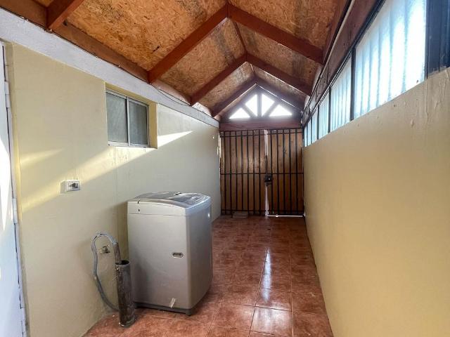 ARRIENDO CASA 4 DORMITORIOS 2 BAÑOS QUILICURA