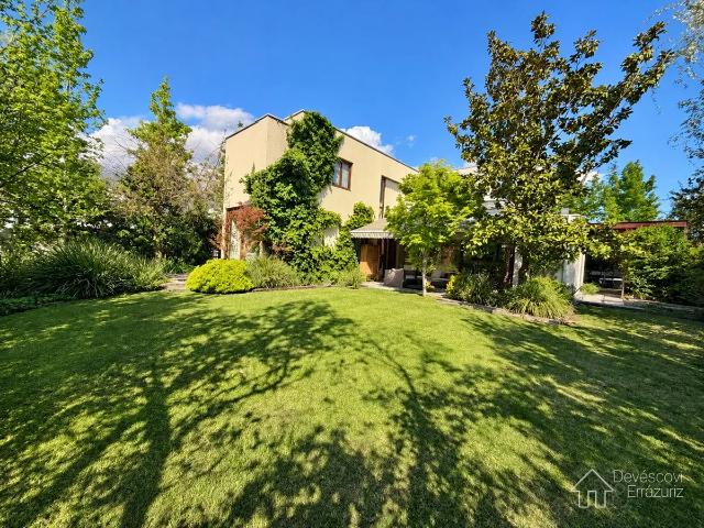 Arriendo Casa 4d Con Quincho En Condominio Piedra Roja