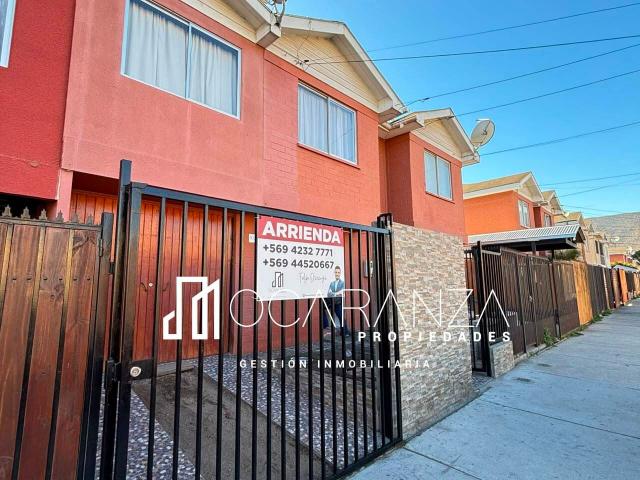 Arriendo Casa 4D 2B Sector Punta Mira Norte