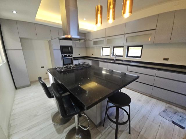 Arriendo casa 4D 4B 2E Lomas san Sebastian