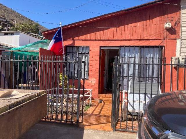 Arriendo casa