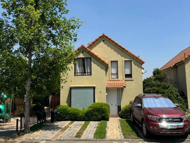 Arriendo Casa