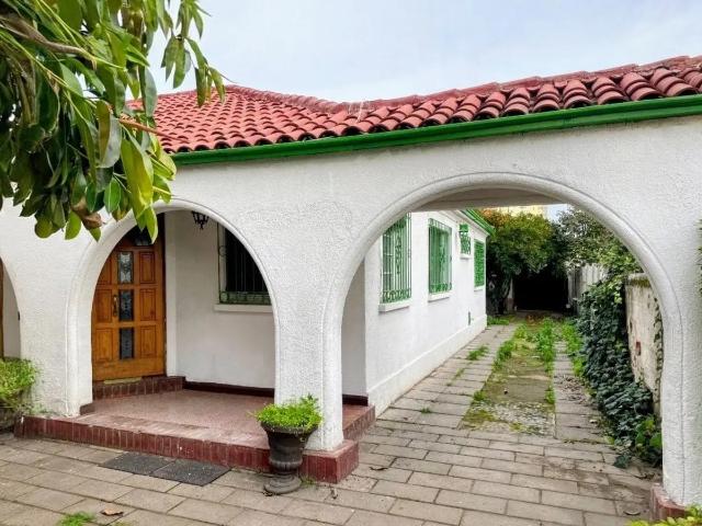 Arriendo casona residencial recíen pintada, ñuñoa