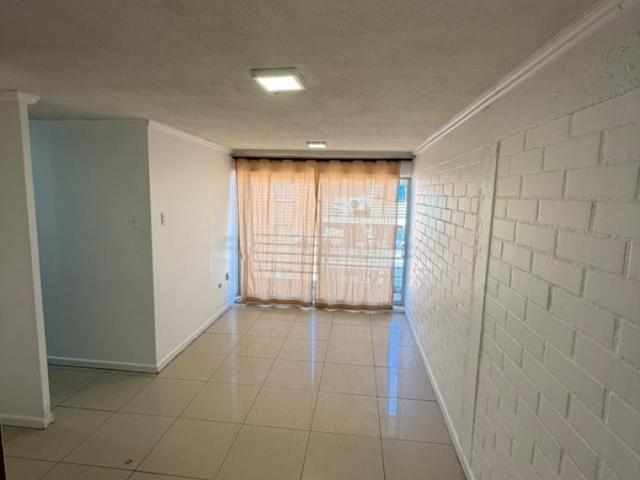 Arriendo Comodo Departamento en Parque Constanza