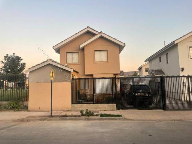 Arriendo de vivienda en sector Laguna del Sol Padre Hurtado