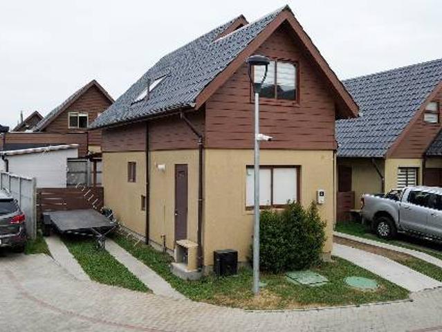 Arriendo de casa amoblada op no amoblada en Cond. privado
