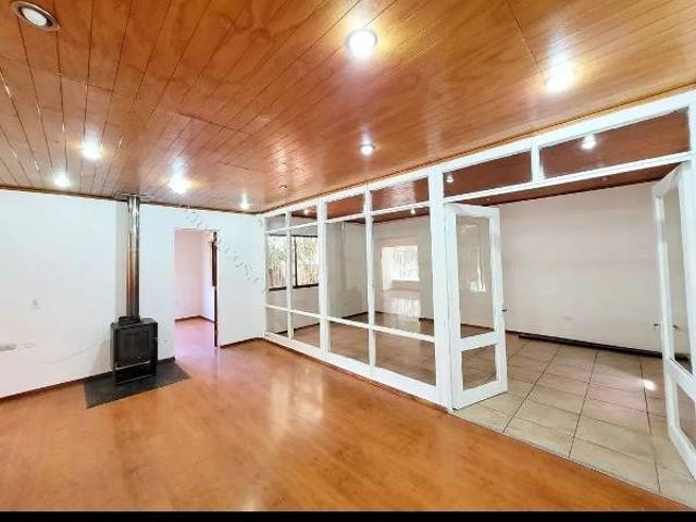 Arriendo de casa central