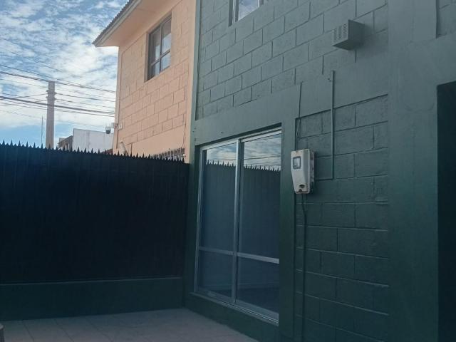 Arriendo de Casa en Av. Los Loros