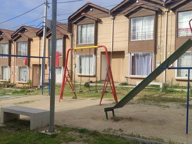 Arriendo de casa en cond. jarddines de belloto