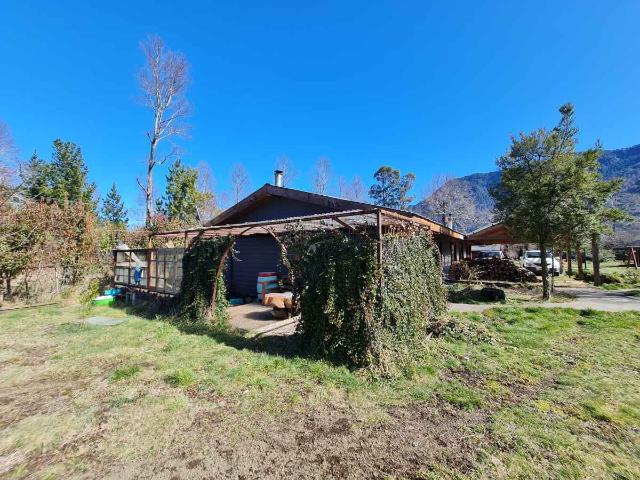 Arriendo de Casa y 2 Cabañas en Hermosa Parcela, Sector Quetroleufu, Pucón