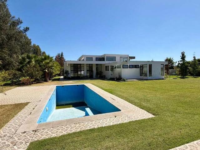 Casas en arriendo en Talagante | Hermosa parcela con cancha de golf 1644 dormitorios por CLP 2500. 00