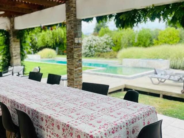 Casas en arriendo en talagante | moderna casa en condominio las palmas 1175 dormitorios por CLP 2200. 00