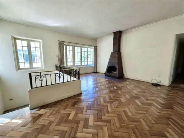 Casas en arriendo en Talca | Casa en arriendo, comercial, Plaza de Armas 5 dormitorios por CLP 4000. 00