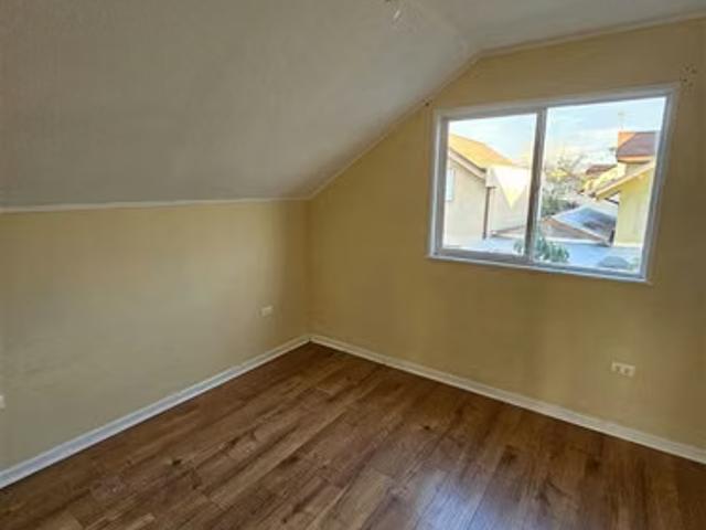 Arriendo de casas en talca | casa se arrienda casa en villa portal norte, a pasos de utal 4 dormitorios por clp 460000.00