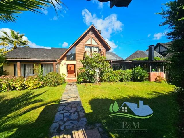 Arriendo de Casas en Tomé | Se arrienda amplia y hermosa propiedad AMOBLADO ubicada en Pingueral, Tomé 5 Dormitorios por CLP 1100. 00