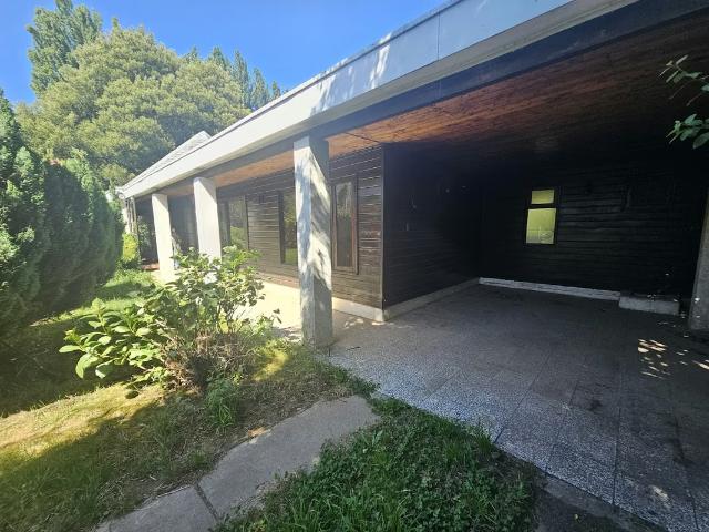 Casas en arriendo en valdivia | en arriendo casa salida sur 2000 mts de terreno 4 dormitorios por clp 1200. 00