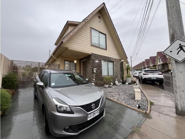 Casas en arriendo en villa alemana | se arrienda hermosa casa en condominio jardines de peñablanca iii 3 dormitorios por clp 750000.00