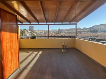 Casa en arriendo en Región de Arica y Parinacota - Estacionamiento