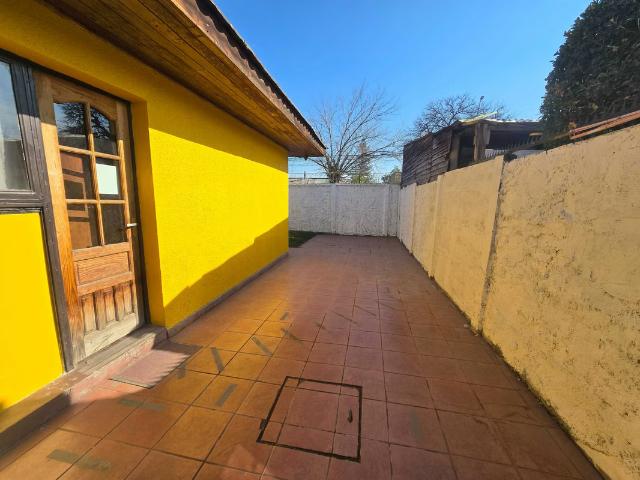 Casas en arriendo en Buin | Hermosa casa colonial, a pasos de la plaza. 1739 dormitorios por CLP 1400. 00
