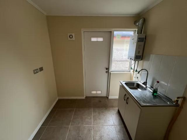 Arriendo de Casas en Chillán | Arriendo hermosa casa, nueva, 3 dormitorios, 2 baños y estacionamiento. 3 Dormitorios por CLP 470000.00