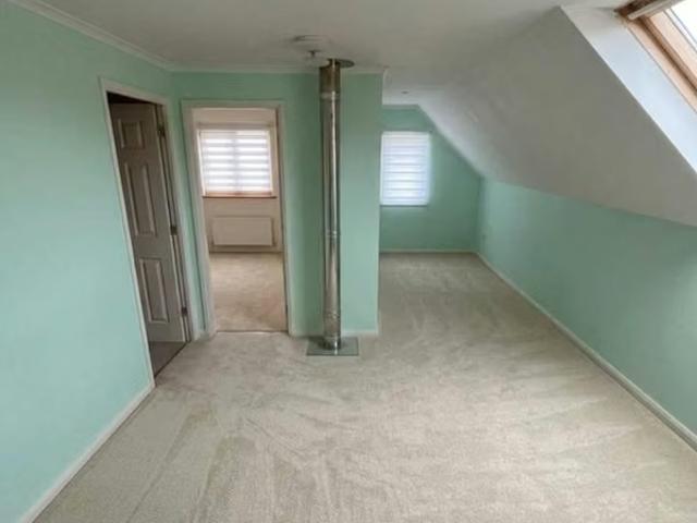 Arriendo de Casas en Concepción | Amplia y cómoda casa en San Pedro del Valle 4 Dormitorios por CLP 1200. 00