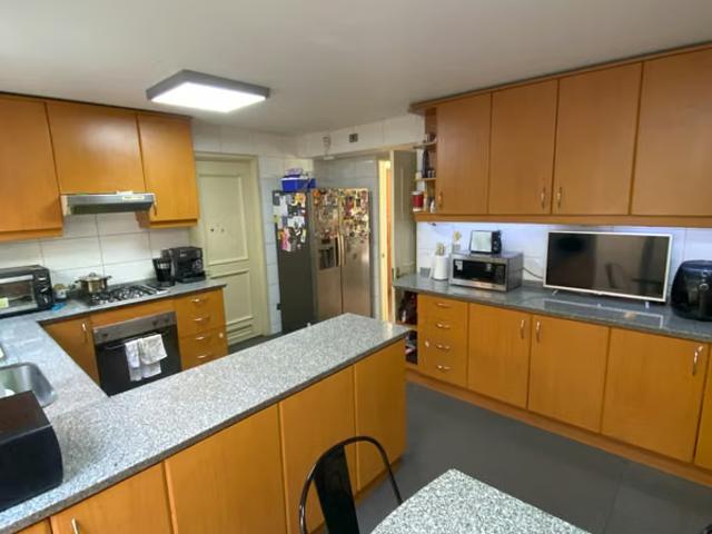 Casas en arriendo en colina | colegio san jose, verbo divino, pedregales, san anselmo, aleman, pioneros, etc. 4 dormitorios por CLF 54.00