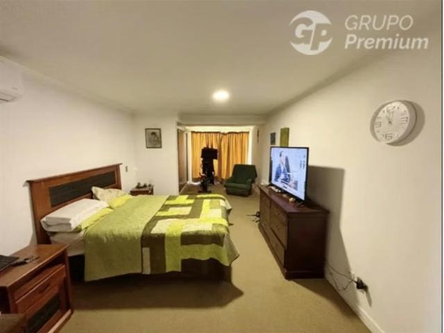 Casas en arriendo en Colina | Casa en arriendo, 5D+4B+6Est. Dondominio Santa Elena, Colina 5 dormitorios por CLP 1600. 00