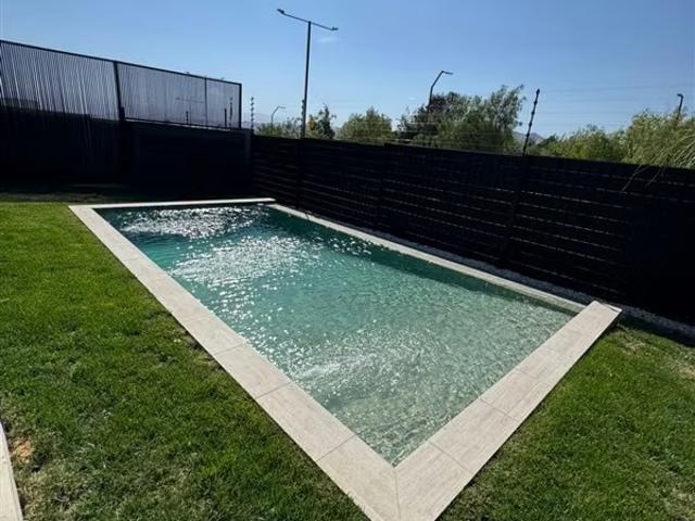 Casas en arriendo en Colina | Casa en arriendo de 3 dorm. En Colina 3 dormitorios por CLP 1280. 00