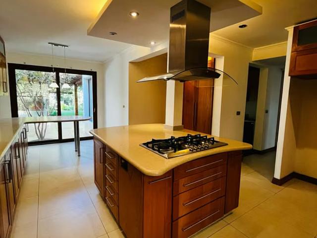 Arriendo de casas en colina | arriendo casa mediterranea casas de hacienda colegios san jose aleman san anselmo 5 dormitorios por clf 70.00