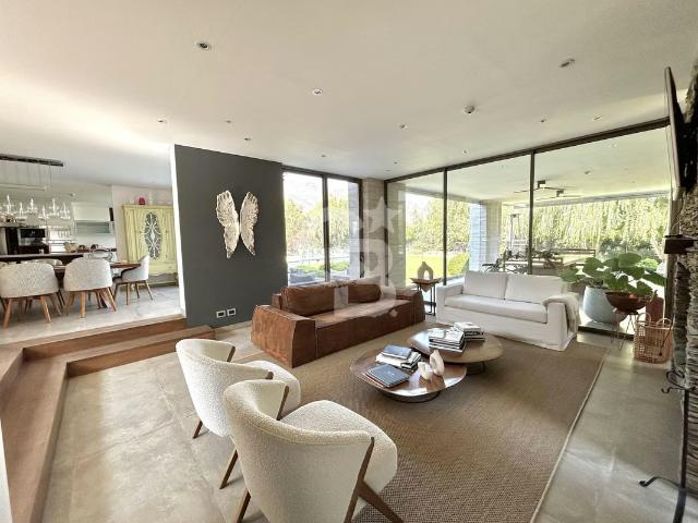 Casas en arriendo en Colina | Brisas de Chicureo | Diseño Moderno y Exclusividad 5 dormitorios por CLF 130.00
