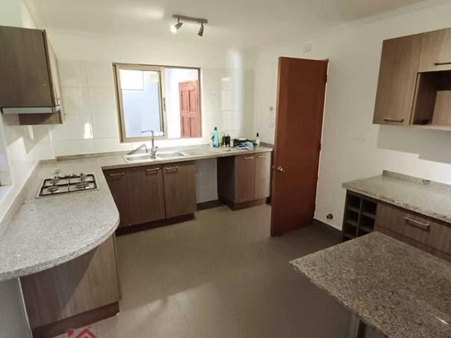 Casas en arriendo en Colina | Se arrienda casa Remanso de Chicureo 94235 4 dormitorios por CLP 1200. 00