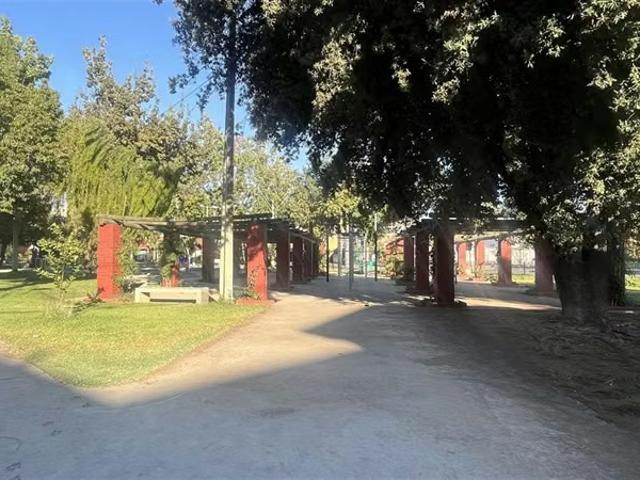 Casas en arriendo en Estación Central | Casa en Arriendo en Estación Central 5 dormitorios por CLP 1250. 00