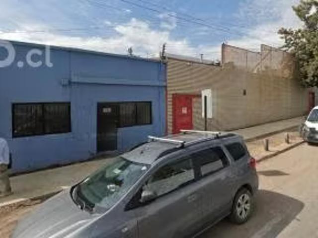 Arriendo de Casas en La Cisterna | Arriendo uso comercial, excelente ubicación 4 Dormitorios por CLP 1800. 00