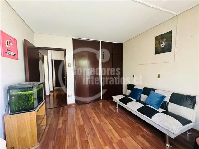 Arriendo de Casas en Las Condes | Casa en arriendo de 4 dorm. En Las Condes 4 Dormitorios por CLP 2300. 00