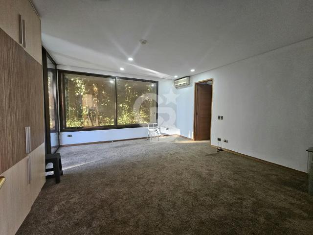 Casas en arriendo en Las Condes | Casa Quinchamalí | Mediterránea, Piscina y Jardín 3 dormitorios por CLF 100.00