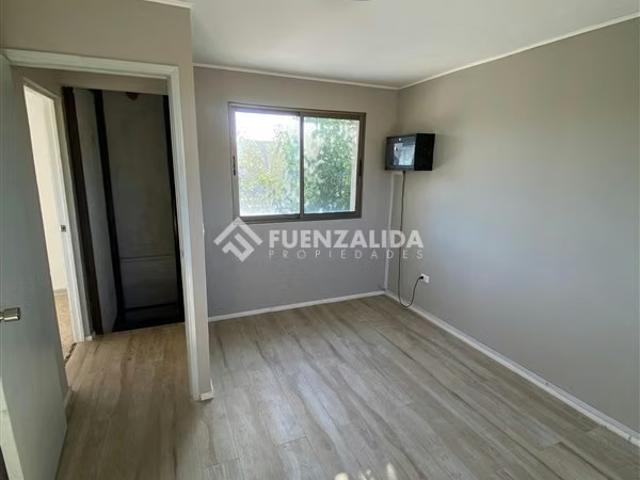 Casas en arriendo en Padre Hurtado | Casa en arriendo de 3 dorm. 2 b, 2 salas en Padre Hurtado 3 dormitorios por CLP 990000.00