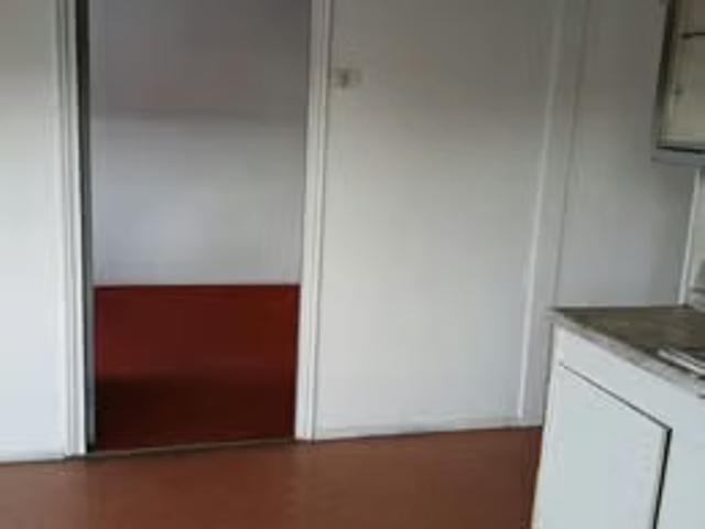 Arriendo de casas en pedro aguirre cerda | amplia casa en segundo piso cerca muni p. A.C. 2 Dormitorios por CLP 480000.00