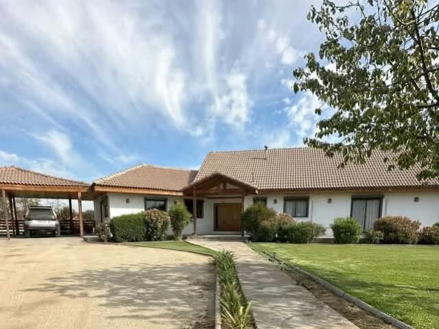 Arriendo de Casas en Peñaflor | Condominio El Algarrobal de Malloco 62166 4 Dormitorios por CLP 1700. 00