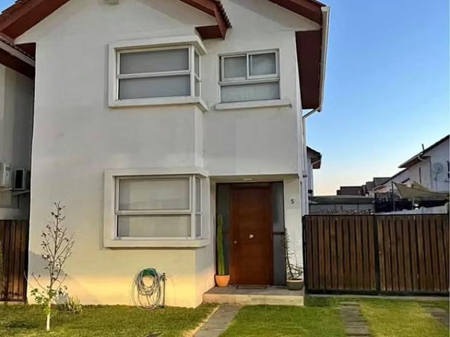 Casas en arriendo en Peñaflor | Arriendo de casa en peñaflor 3 dormitorios por CLP 750000.00