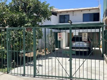Casa en arriendo en Región de Tarapacá - Estacionamiento