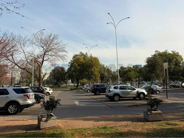 Casas en arriendo en Providencia | Arrienda pub en providencia: ubicación estratégica 6 dormitorios por CLP 2800. 00