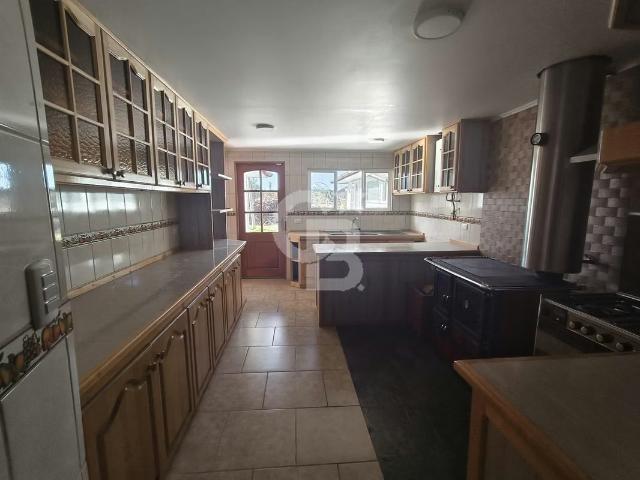 Casas en arriendo en Puerto Varas | Casa en Parcela a 10 minutos del centro de Pto Varas 5 dormitorios por CLP 1400. 00